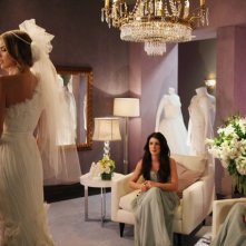90210: AnnaLynne McCord, Shenae Grimes e Jessica Stroup in una scena dell'episodio Bride and Prejudice
