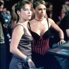 Holly Marie Combs, Alyssa Milano nell'episodio Prue cambia sesso della serie Streghe