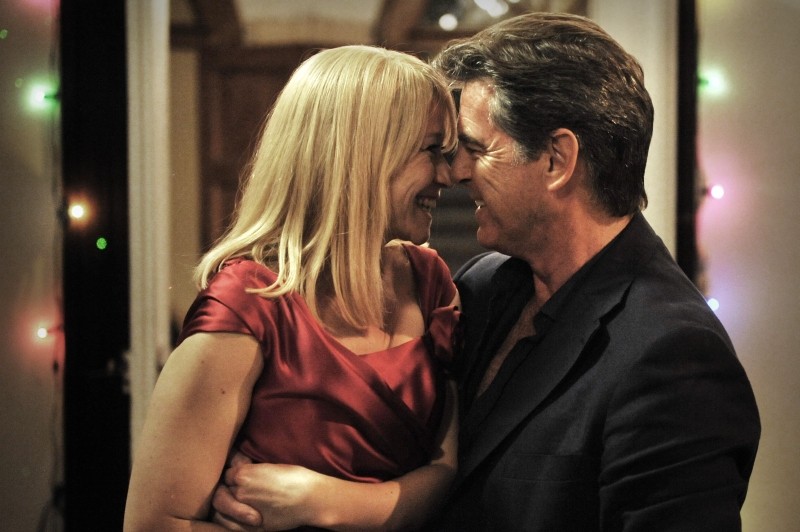 Love Is All You Need Trine Dyrholm In Una Tenera Scena Con Pierce Brosnan 248056