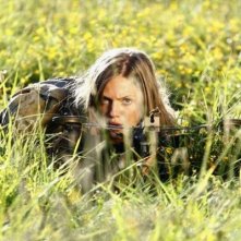 Revolution: Tracy Spiridakos in una delle prime immagini della serie