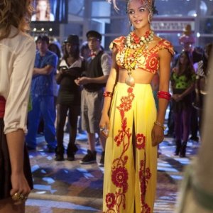 90210: Megalyn Echikunwoke nell'episodio It's the Great Masquerade, Naomi Clark