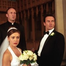 Julian McMahon e Alyssa Milano in un momento dell'episodio Il passato di Paige della quarta stagione di Streghe