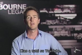 Saluto di Edward Norton - The Borune Legacy