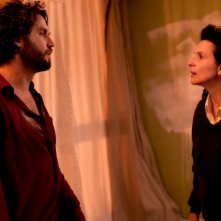 Juliette Binoche Accanto Ad Edgar Ramirez In A Coeur Ouvert 248615