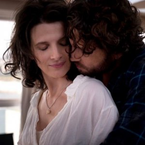 Juliette Binoche in À coeur ouvert con Edgar Ramirez