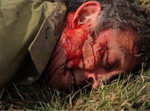 Stan Rowe è l'anziano zombie di Harold's Going Stiff