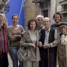 Gebo e l'ombra: il cast al completo sul set del film insieme al regista Manoel de Oliveira