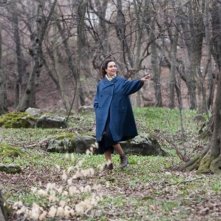 Lullaby to My Father: Yaël Abecassis in una scena del film di Amos Gitai su Munio Weinraub-Gitai, architetto esiliato durante il nazismo