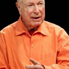 Sur un fil: il grande Peter Brook in una scena del film a lui dedicato dal figlio Simon
