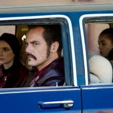 The Iceman: Michael Shannon e Winona Ryder in una scena del film