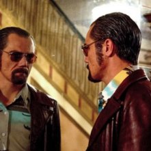 The Iceman: un irriconoscibile Michael Shannon in una scena del film