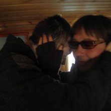 Anton's right here: la regista del documentario Lyubov Arkus con Anton Kharitonov