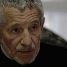 Anton's right here: una scena tratta dal film