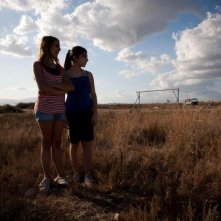 Bellas Mariposas: le protagoniste Sara Podda e Maya Mulas in una scena del film di Salvatore Mereu