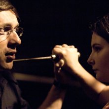 Carmine Paternoster in una scena del film L'intervallo con la protagonista Francesca Riso