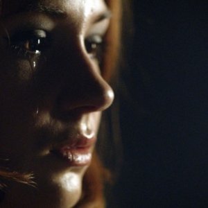 Doctor Who: un primo piano di Karen Gillan nell'episodio Asylum Of The Daleks