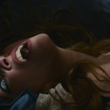 Kiss of the damned: Josephine de La Baume nella prima immagine del film diretto da Xan Cassavetes