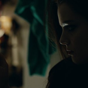 Kiss of the damned: la misteriosa e tenebrosa Roxane Mesquida in una scena del film