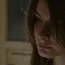 L'intervallo: Francesca Riso in una scena del film nei panni di una ragazza sequestrata da un clan della malavita