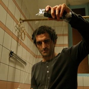 Winter of discontent: Amr Waked in un momento del film