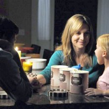 Revolution: Elizabeth Mitchell in una scena del pilot della serie