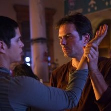 Revolution: J.D. Pardo e Billy Burke in una scena del pilot della serie