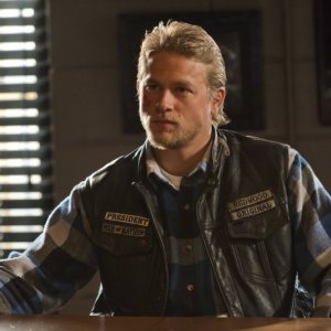 Sons of Anarchy: Charlie Hunnam nell'episodio Sovereign