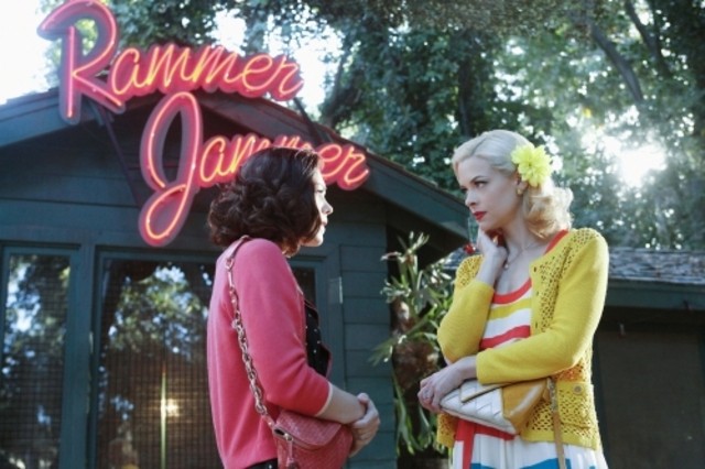 Hart of Dixie: Kaitlyn Black e Jaime King nell'episodio Gumbo & Glory