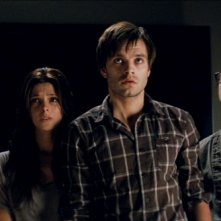 Ashley Greene e Sebastian Stan in The Apparition insieme a Tom Felton