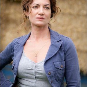 Die Kirche bleibt im Dorf : una scena con Natalia Wörner