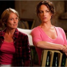 Die Kirche bleibt im Dorf : una scena con Natalia Wörner e Karoline Eichhorn