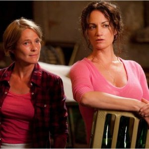 Die Kirche bleibt im Dorf : una scena con Natalia Wörner e Karoline Eichhorn