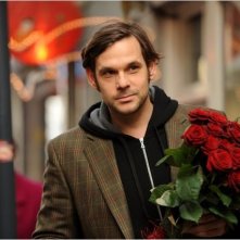 Frisch gepresst: Alexander Beyer in una scena