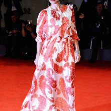 Venezia 2012: Kristin Scott Thomas, attrice di Cherchez Hortense sul red carpet
