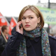 Julia Stiles in un momento del film The Bourne Supremacy