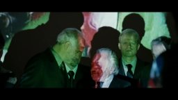 Clip 'L'immagine di un partito' - Bella addormentata