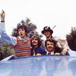 Magical Mistery Tour: un'immagine dal documentario sul mitico tour dei Beatles