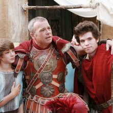 I Cesaroni 5: Claudio Amendola, Federico Russo e Niccolò Centioni in una scena