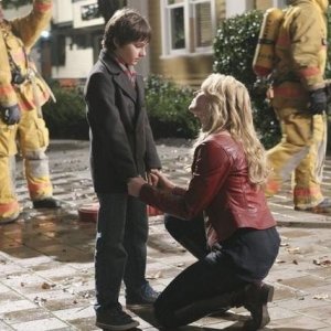 Once Upon a Time: Jennifer Morrison e Jared Gilmore nell'episodio Desperate Souls