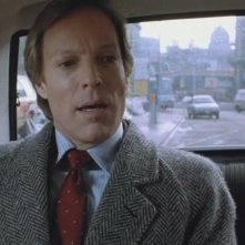 Richard Chamberlain durante un momento del film Identità bruciata