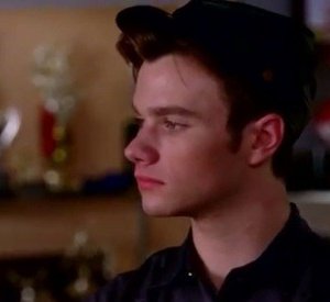 Chris Colfer in un momento dell'episodio The New Rachel della quarta stagione di Glee