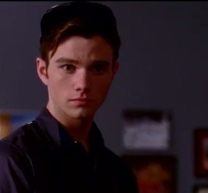 Chris Colfer in una scena dell'episodio The New Rachel della quarta stagione di Glee