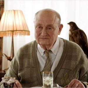 Rolf Hoppe nel cast del film Wir wollten aufs Meer