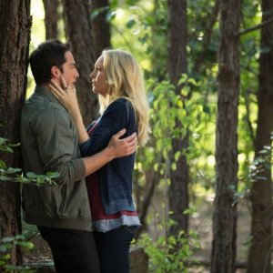 The Vampire Diaries: Michael Trevino e Candice Accola nell'episodio Growing Pains