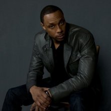 Haven: Dorian Missick in una foto promozionale della stagione 3