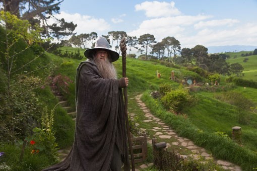 Ian Mckellen Sul Sentiero Della Terra Di Mezzo In Lo Hobbit Un Viaggio Inaspettato 251579