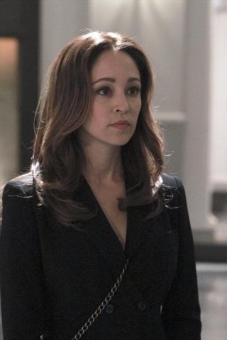 Last Resort: Autumn Reeser in una scena della serie