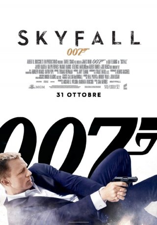 007 - Skyfall: il poster italiano del film