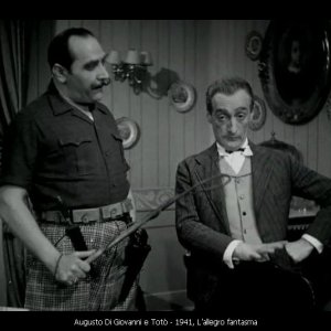 Augusto Di Giovanni e Totò in L'allegro Fantasma 1941