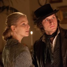 Copper: Anastasia Griffith e Tom Weston-Jones in una scena dell'episodio In the Hands of an Angry God